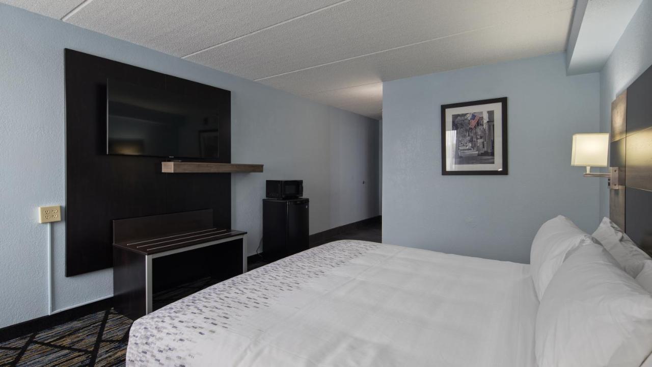 Clarion Pointe Jacksonville Near Camp Lejeune Экстерьер фото