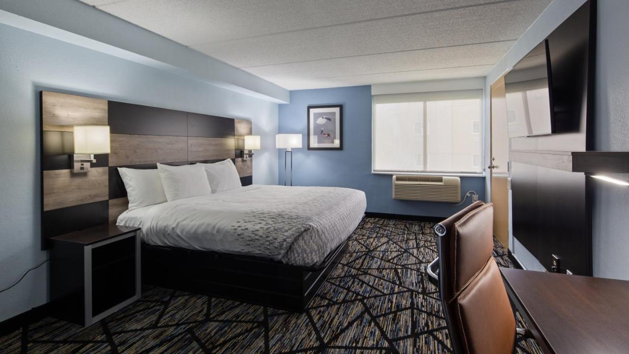 Clarion Pointe Jacksonville Near Camp Lejeune Экстерьер фото